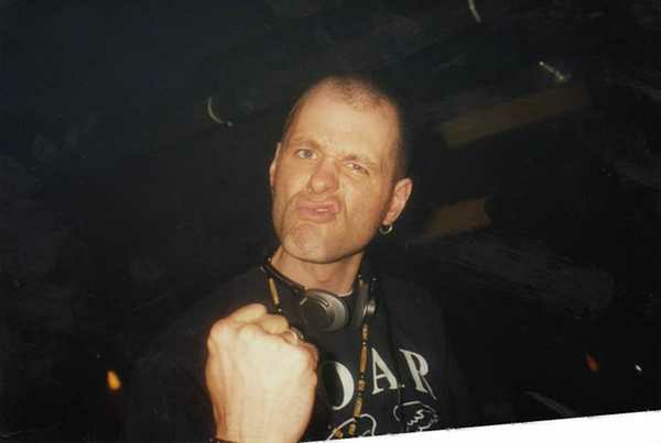 Crowd dancing at an Egebamyasi live show