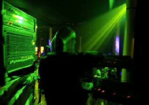 Egebamyasi live on stage